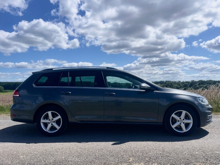 Volkswagen Golf Variant – boční profil vozu