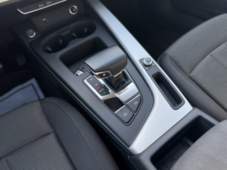 Audi A4 Avant – volič automatické převodovky